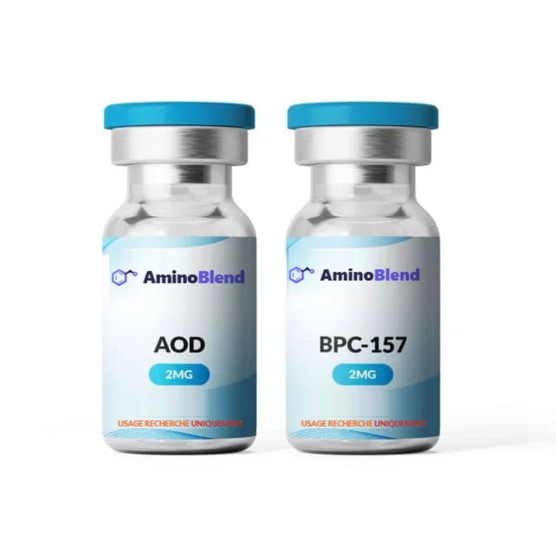 Deux flacons AminoBlend de 2 mg, AOD-9604 et BPC-157, capsules bleues